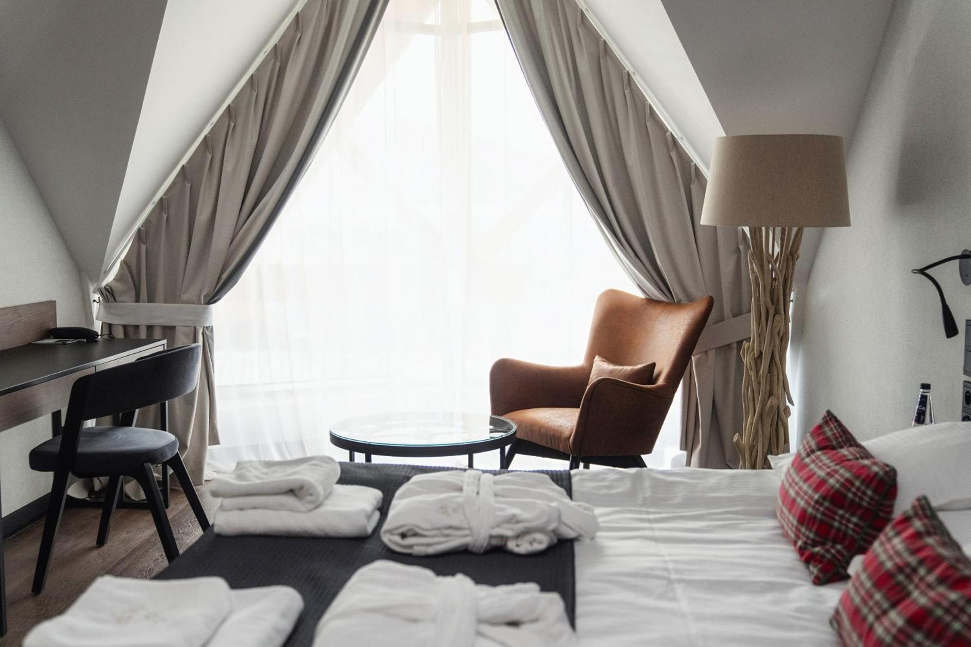 Rysy Boutique Hotel Закопане Номер фото A room at the hotel